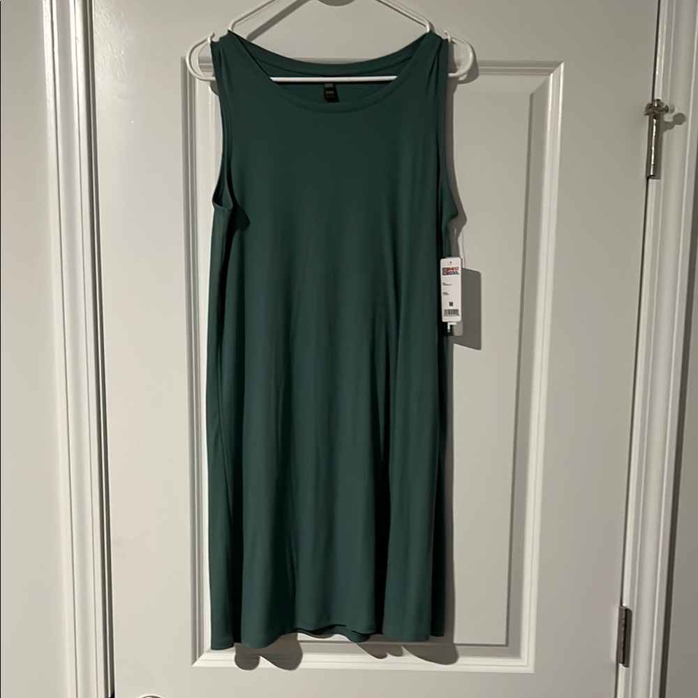 Green Sleeveless Dress